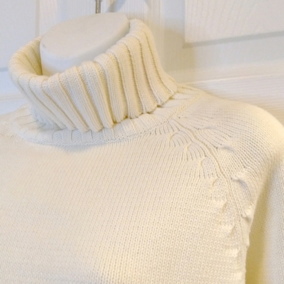 Cotton Exchange TN sweater - NWOT - Picture 2 of 6